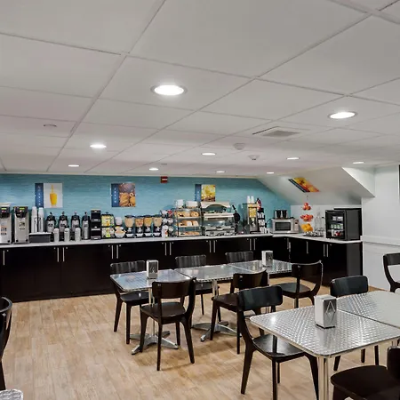 Best Western Plus Brooklyn Bay Hotel-3